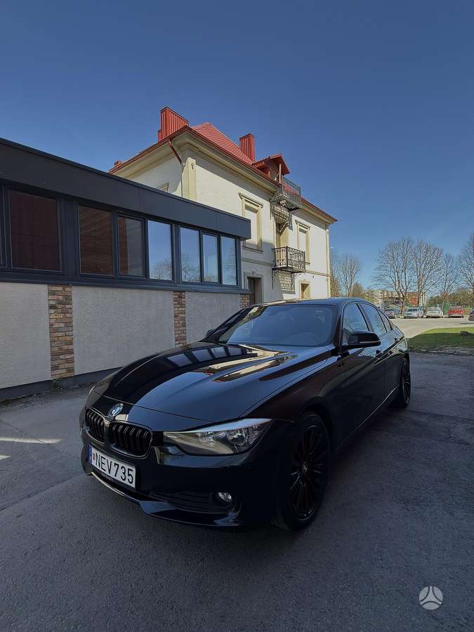 BMW 318, 2.0 l., Седан
