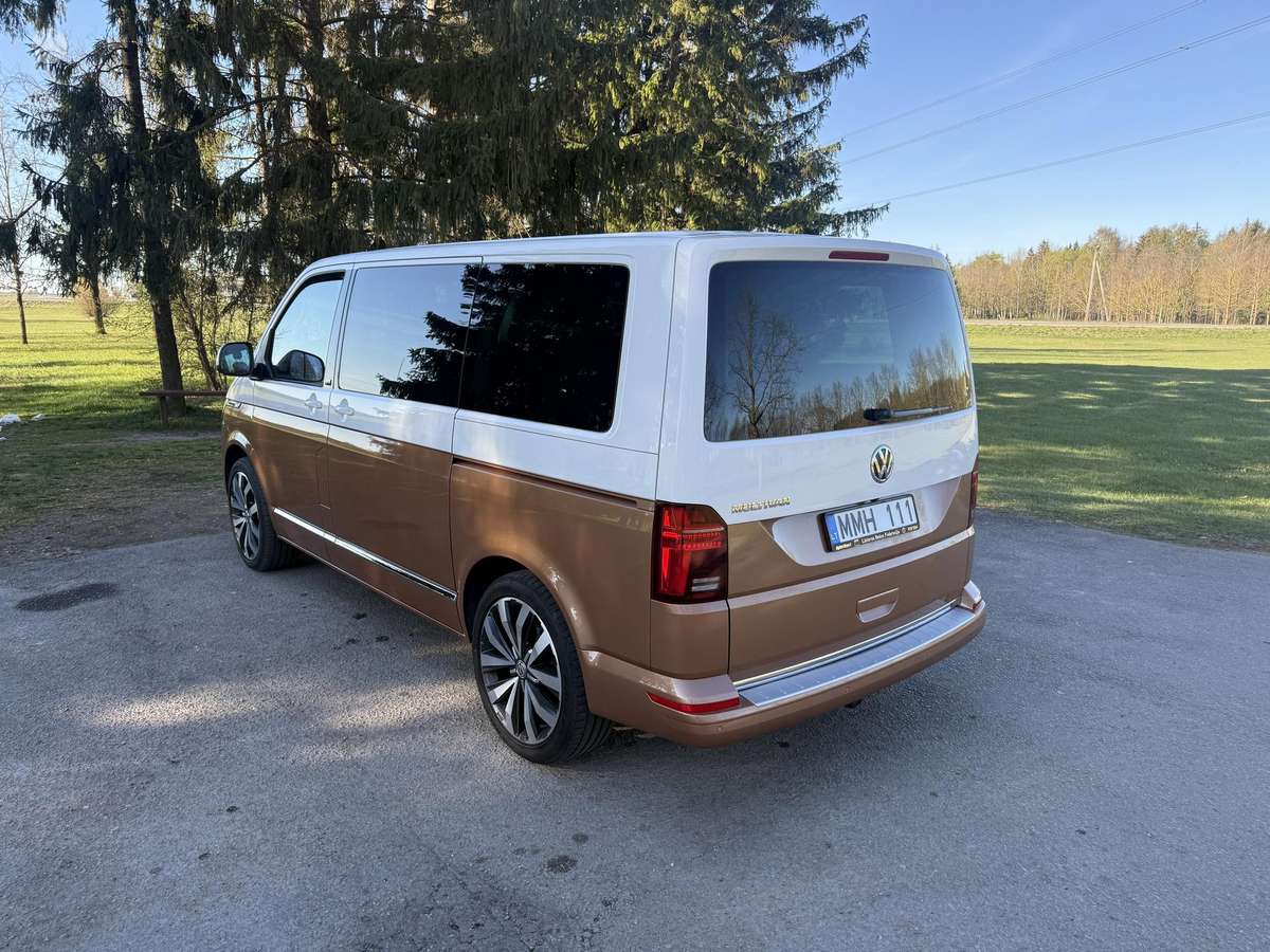 Volkswagen Multivan - 7