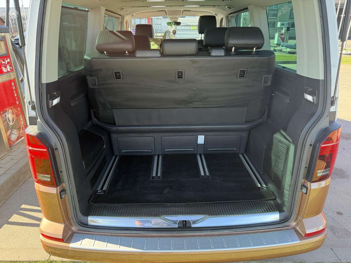Volkswagen Multivan - 8