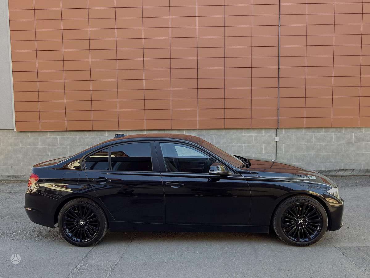 BMW 318, 2.0 l., Седан