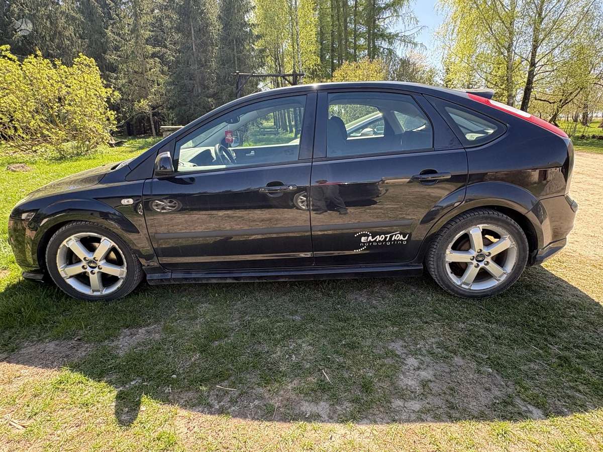 Ford Focus, 1.6 l., hatchback