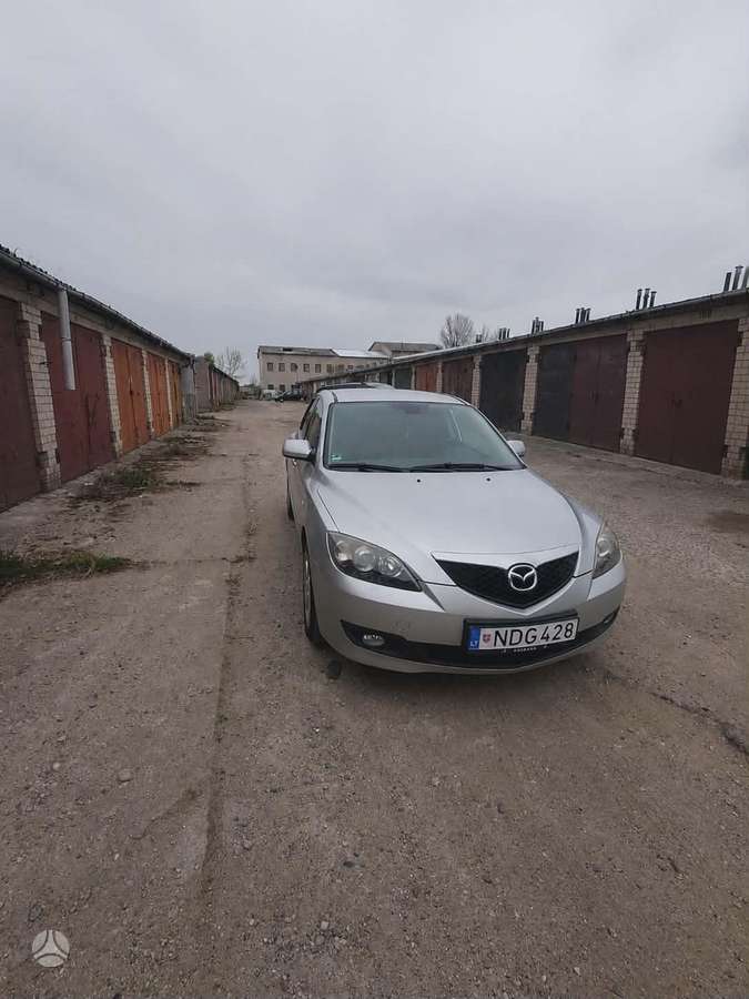 Mazda 3, 2.0 l., hatchback