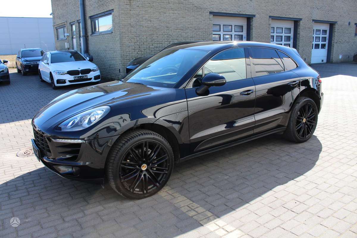 Porsche Macan - 3