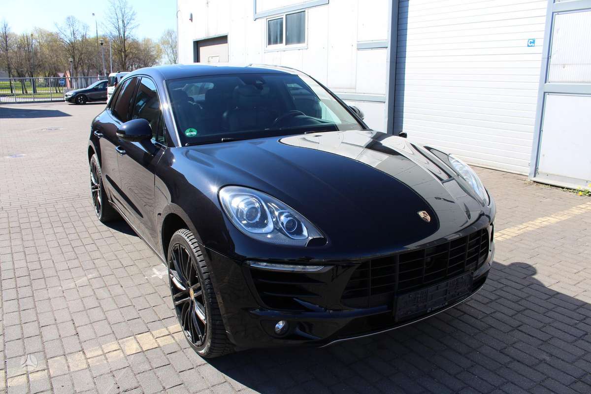 Porsche Macan - 8