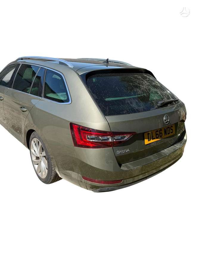 Skoda Superb по частям. Dalis siunčiame