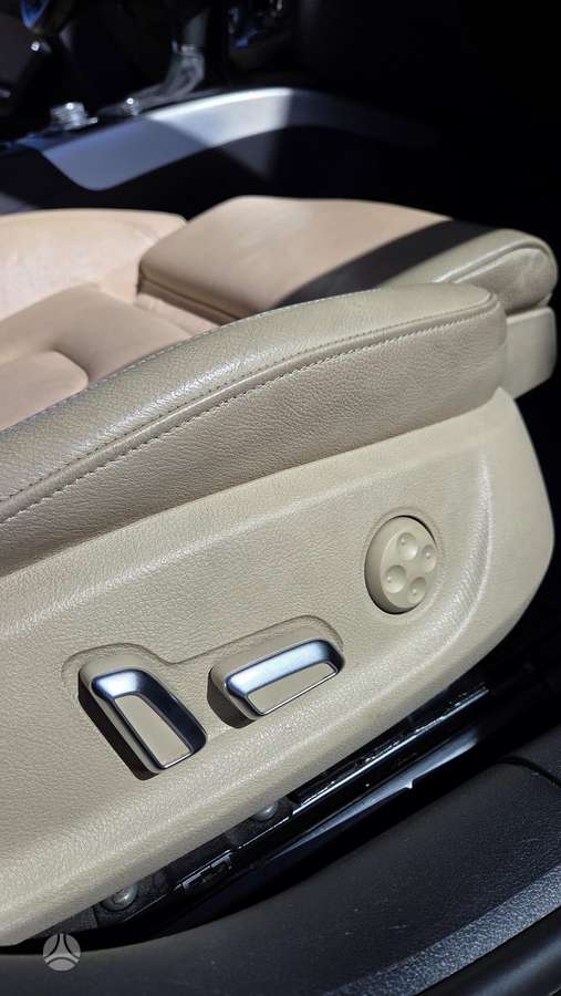 Audi A4, 2.0 l., sedanas