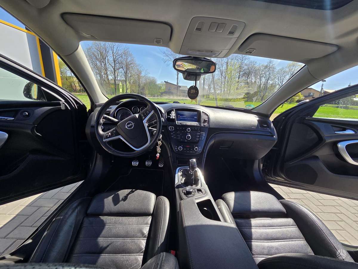 Opel Insignia, 2.0 l., wagon