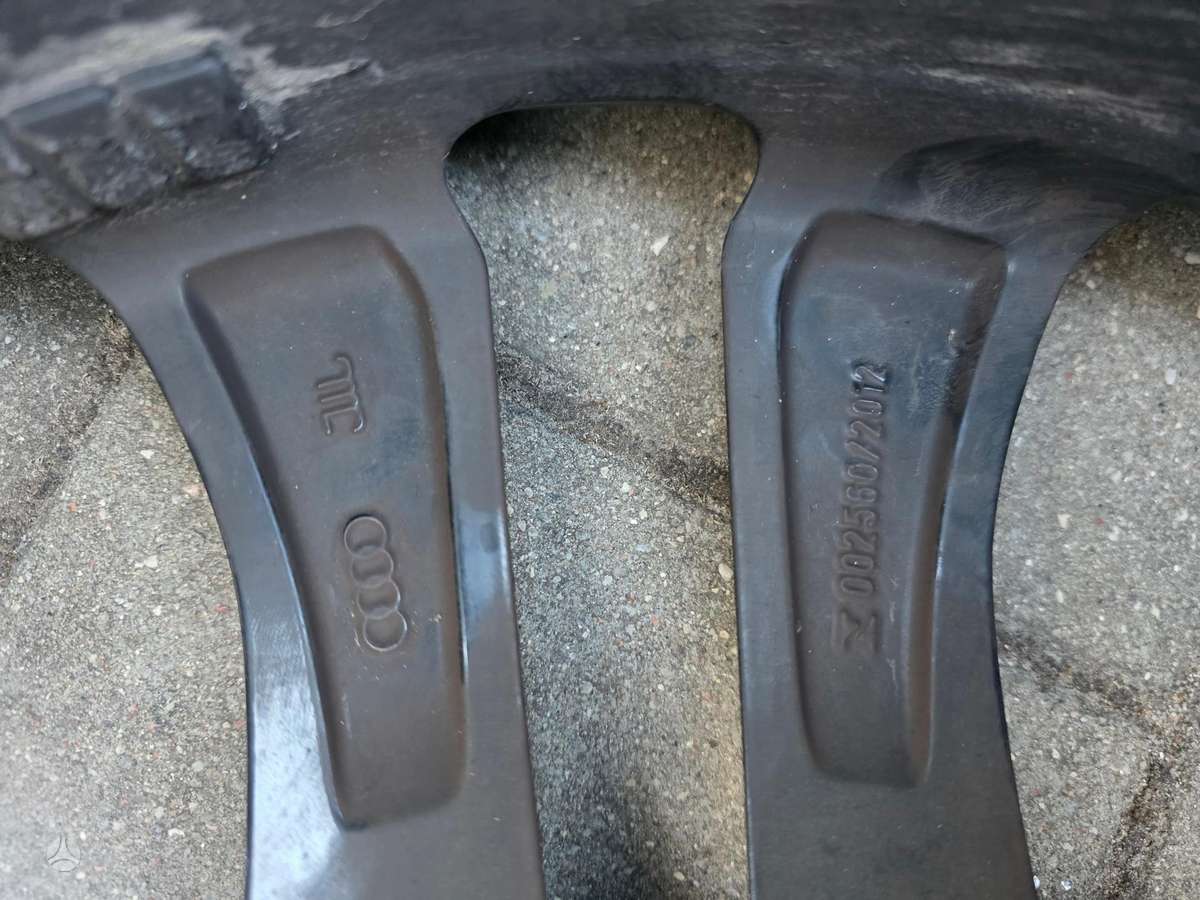 Audi 4H0601025BL, light alloy, R20