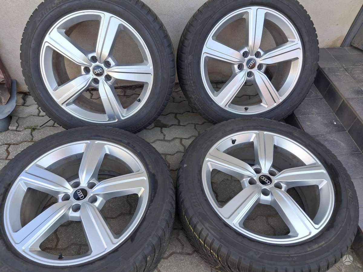 Audi Q7, lengvojo lydinio, R20