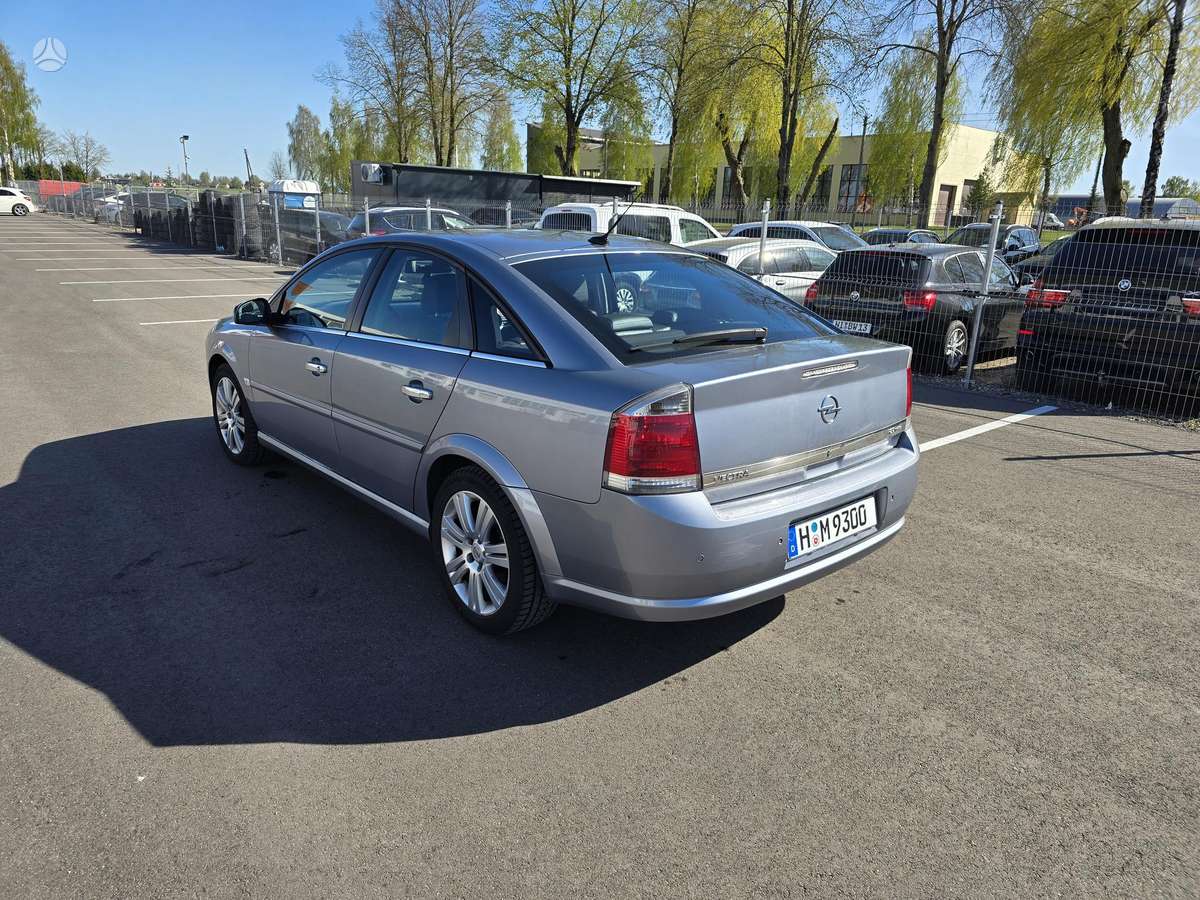 Opel Vectra, 2.2 l., Седан