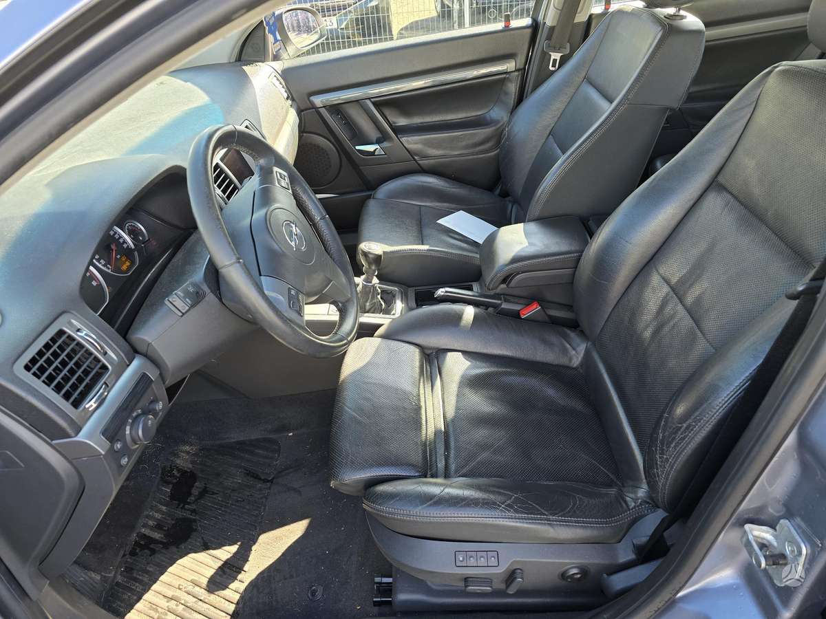 Opel Vectra, 2.2 l., Седан