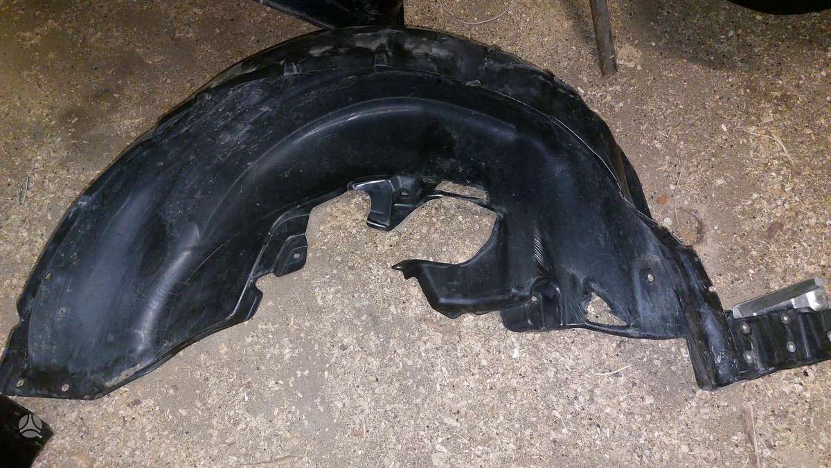 Subaru Outback kėbulo dalys