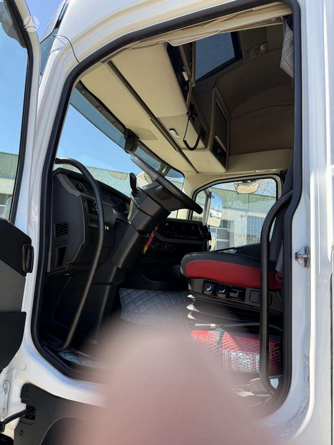 Volvo Fh420, double sleeper