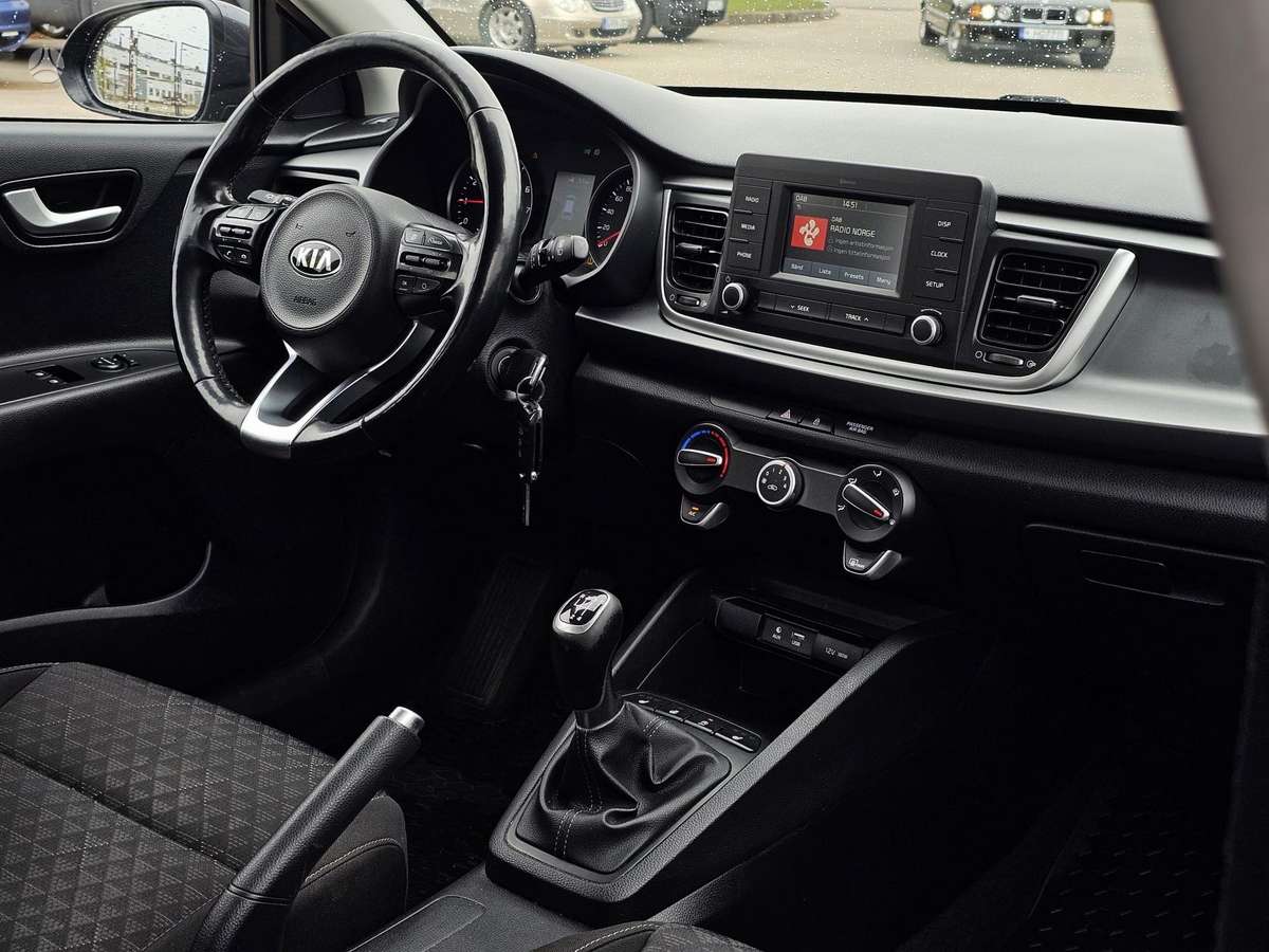 Kia Rio, 1.0 l., hatchback
