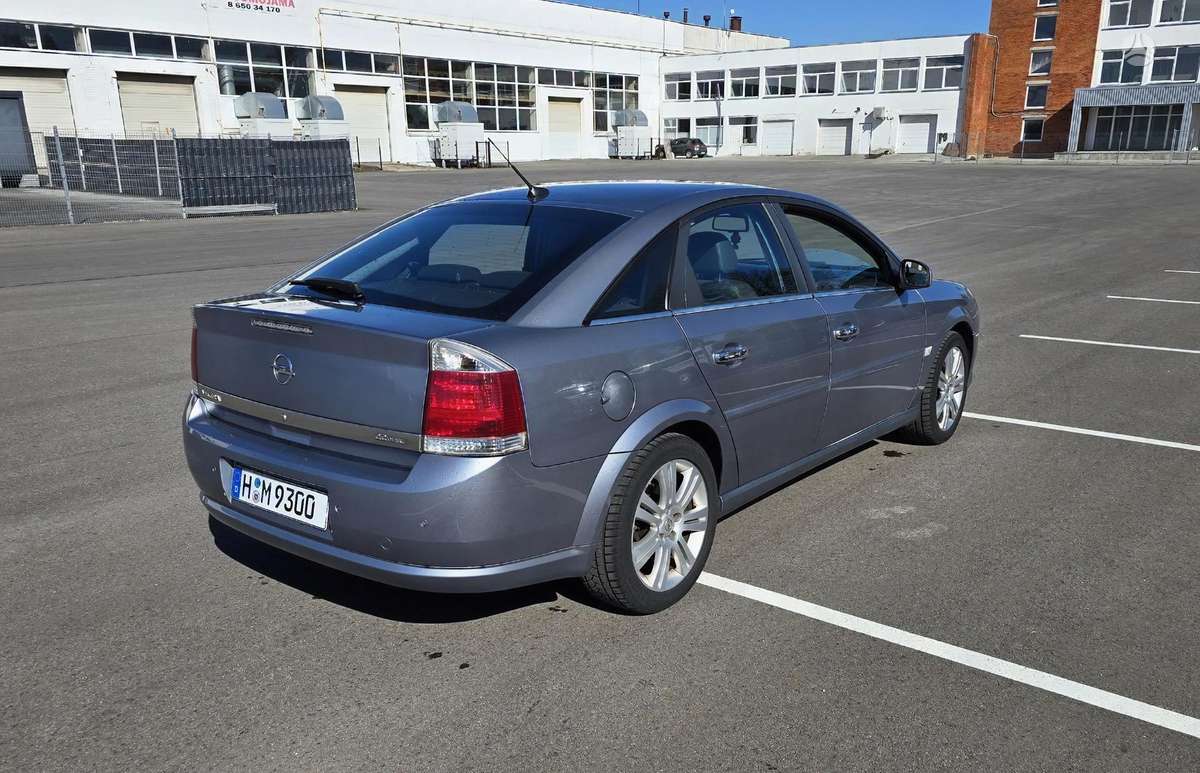 Opel Vectra, 2.2 l., Седан