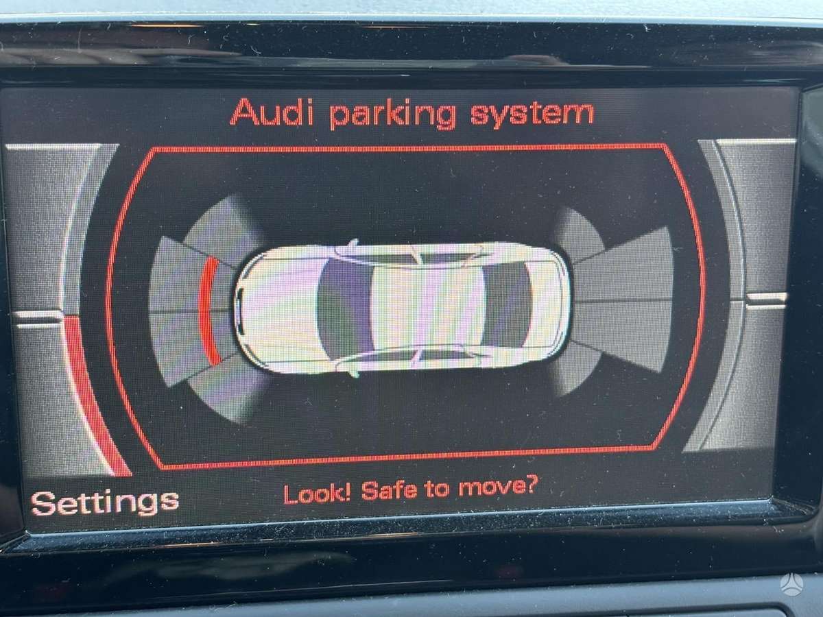 Audi A8, 3.0 l., Седан