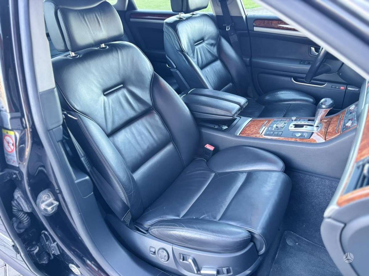 Audi A8, 3.0 l., Седан