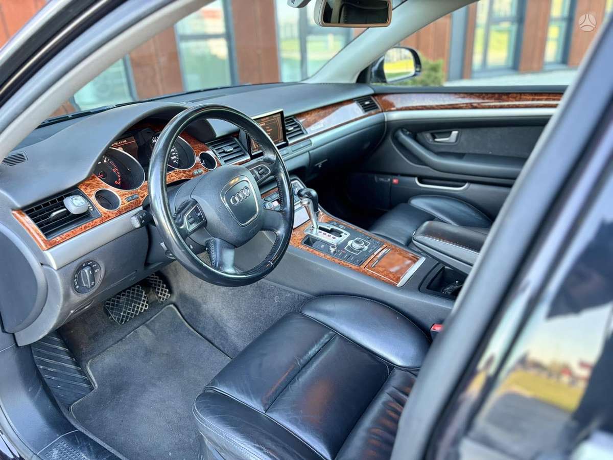 Audi A8, 3.0 l., Седан