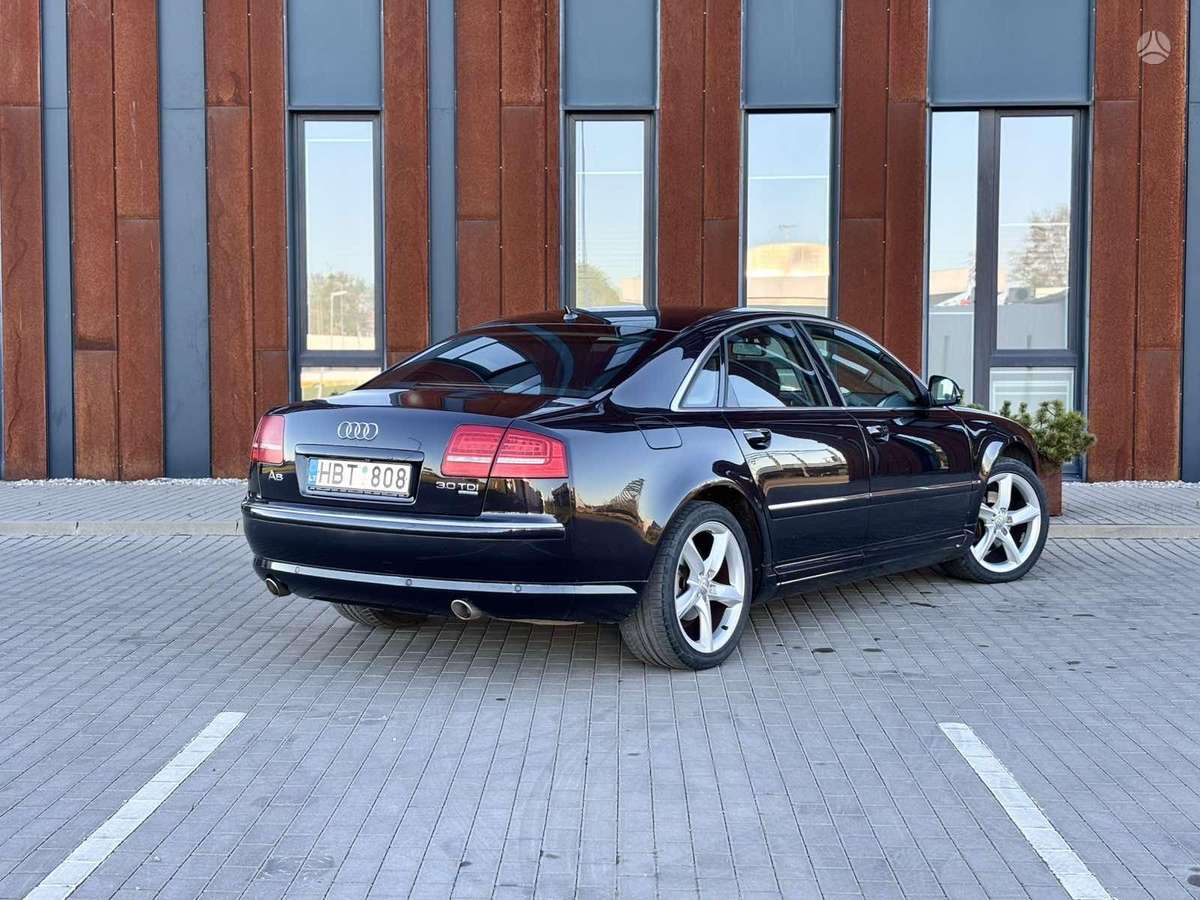 Audi A8, 3.0 l., Седан