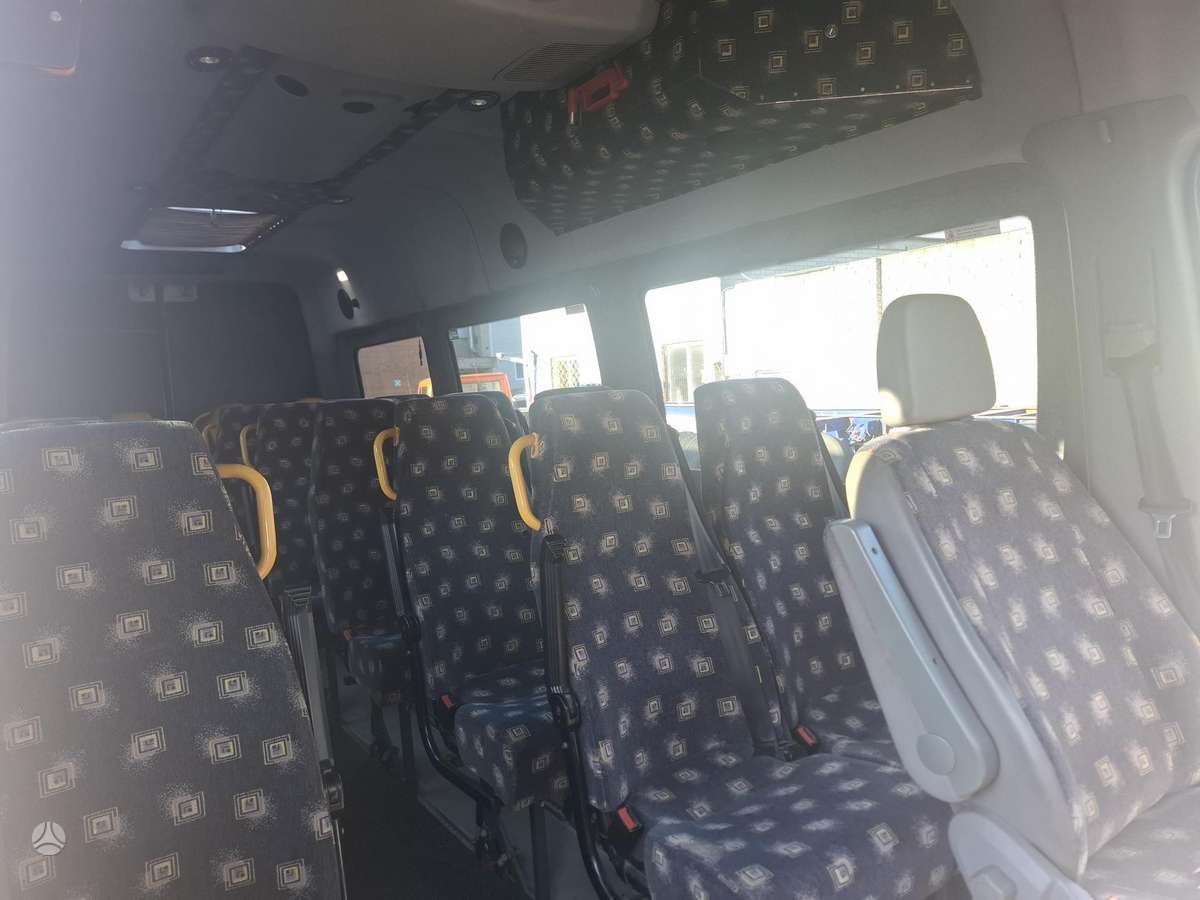 Volkswagen Crafter, passenger minibus