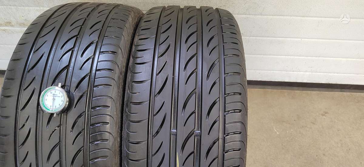 Pirelli P zero nero, summer 235/35 R19