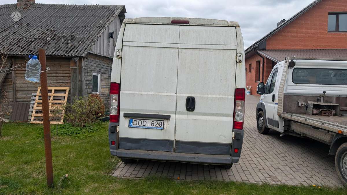 Peugeot Boxer, preču