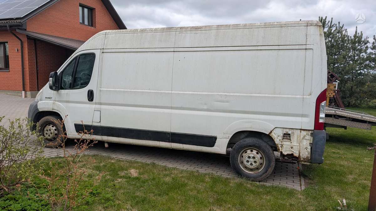 Peugeot Boxer, preču