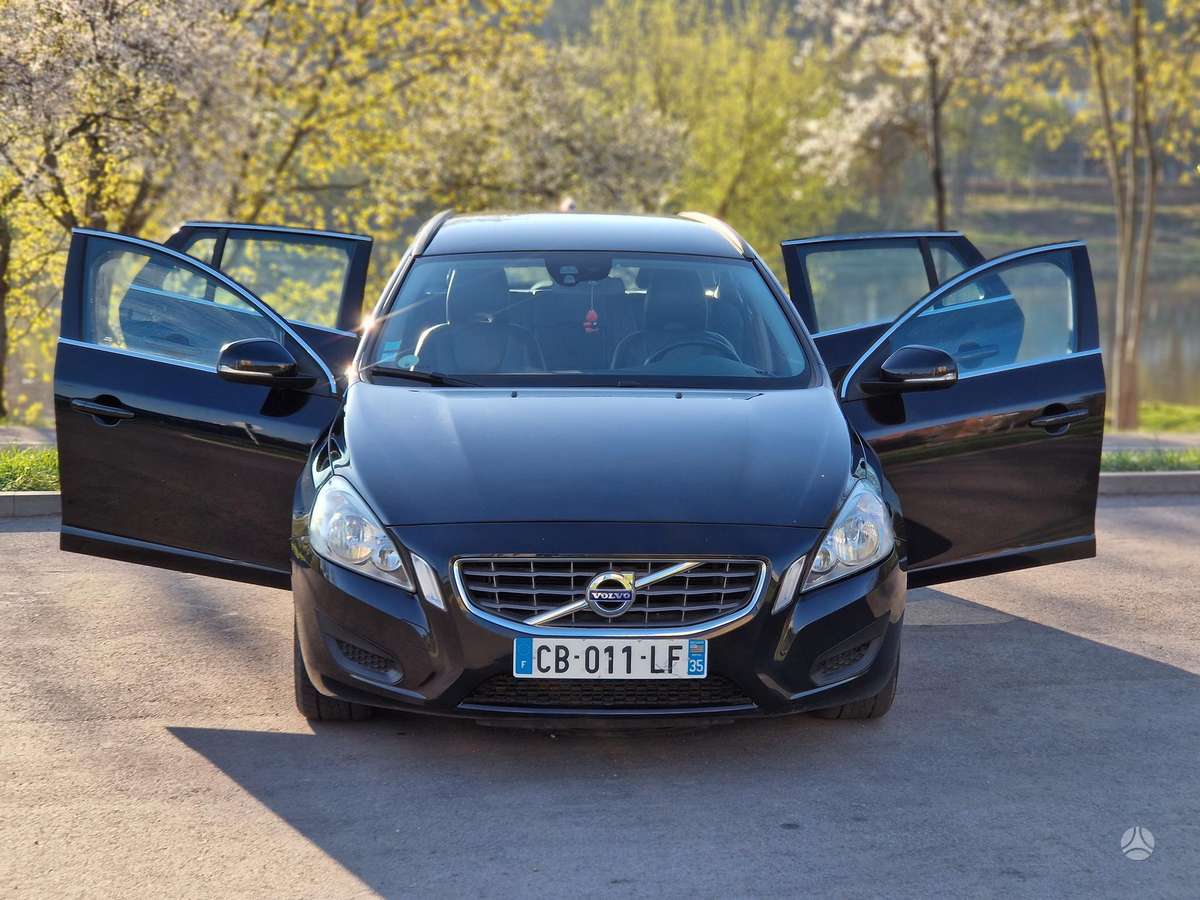 Volvo V60, 2.0 l., universalas