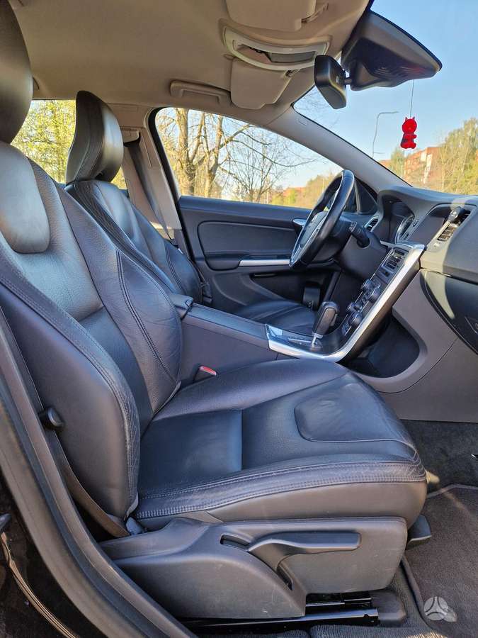 Volvo V60, 2.0 l., universalas