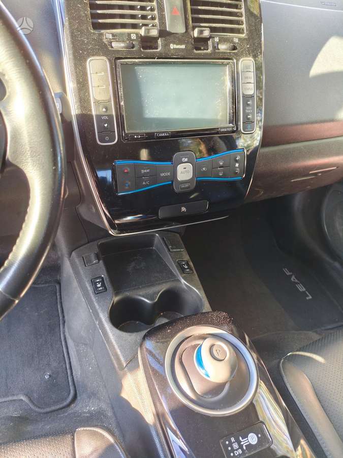 Nissan Leaf, 30 kWh, hatchback