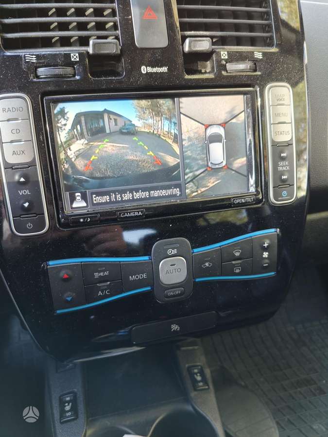 Nissan Leaf, 30 kWh, hatchback