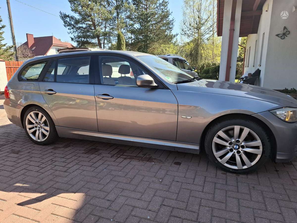 BMW 320, 2.0 l., universalas