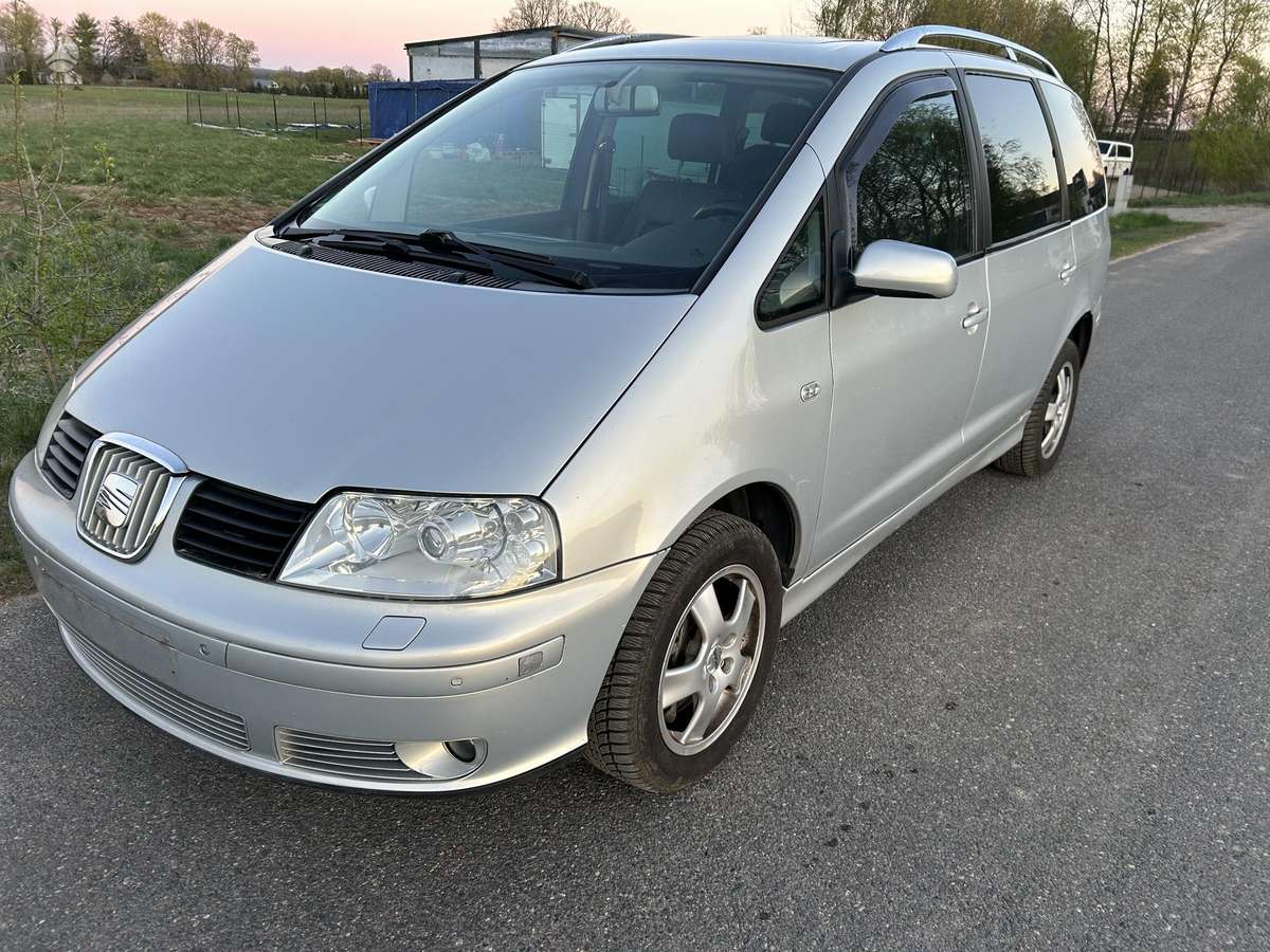 Seat Alhambra, 2.8 l., Минивэн