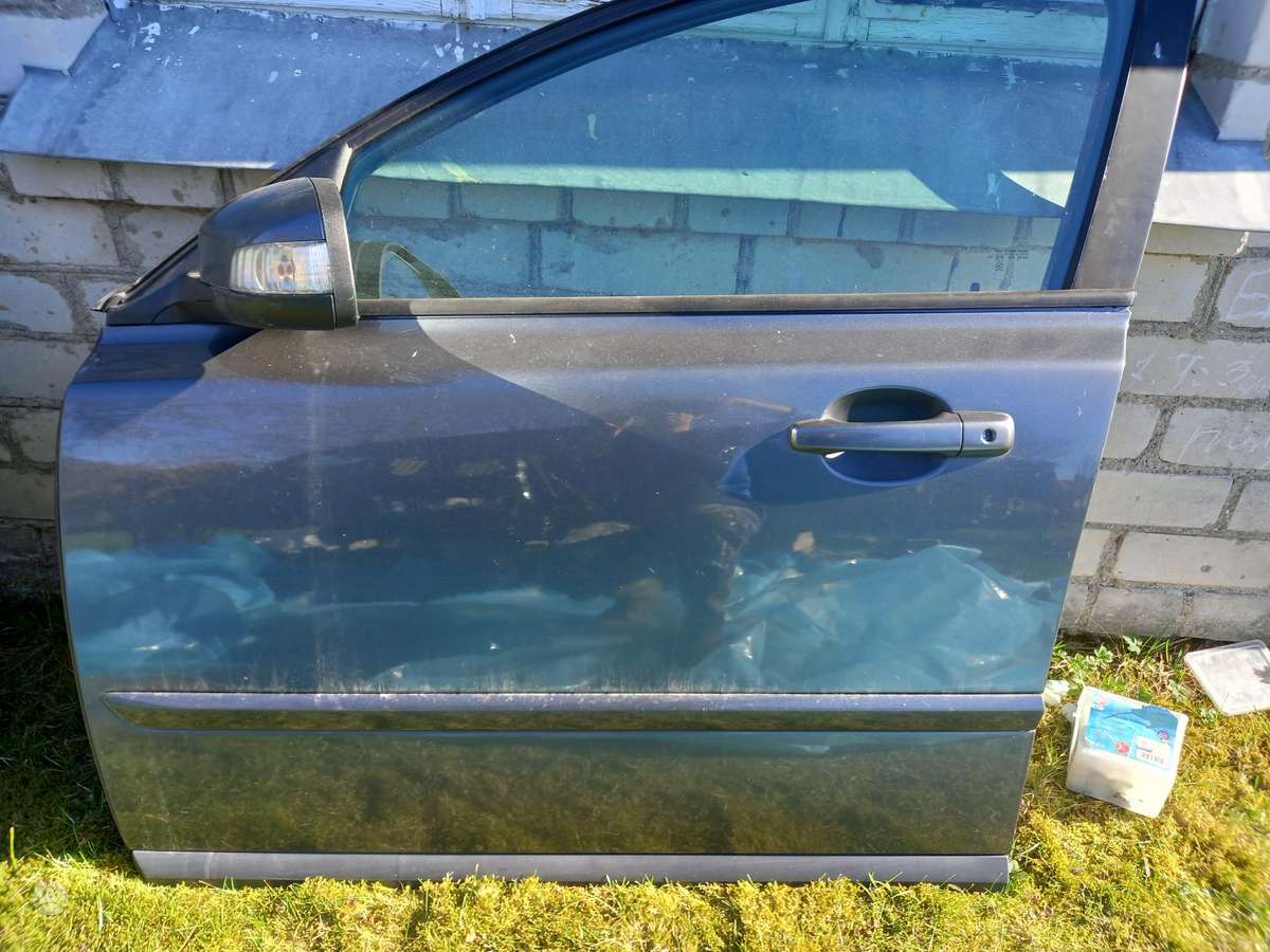 Volvo V50 Dalimis