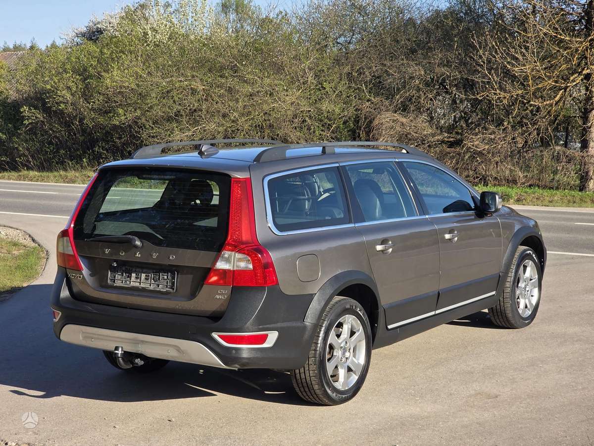 Volvo XC70, 2.4 l., Универсал