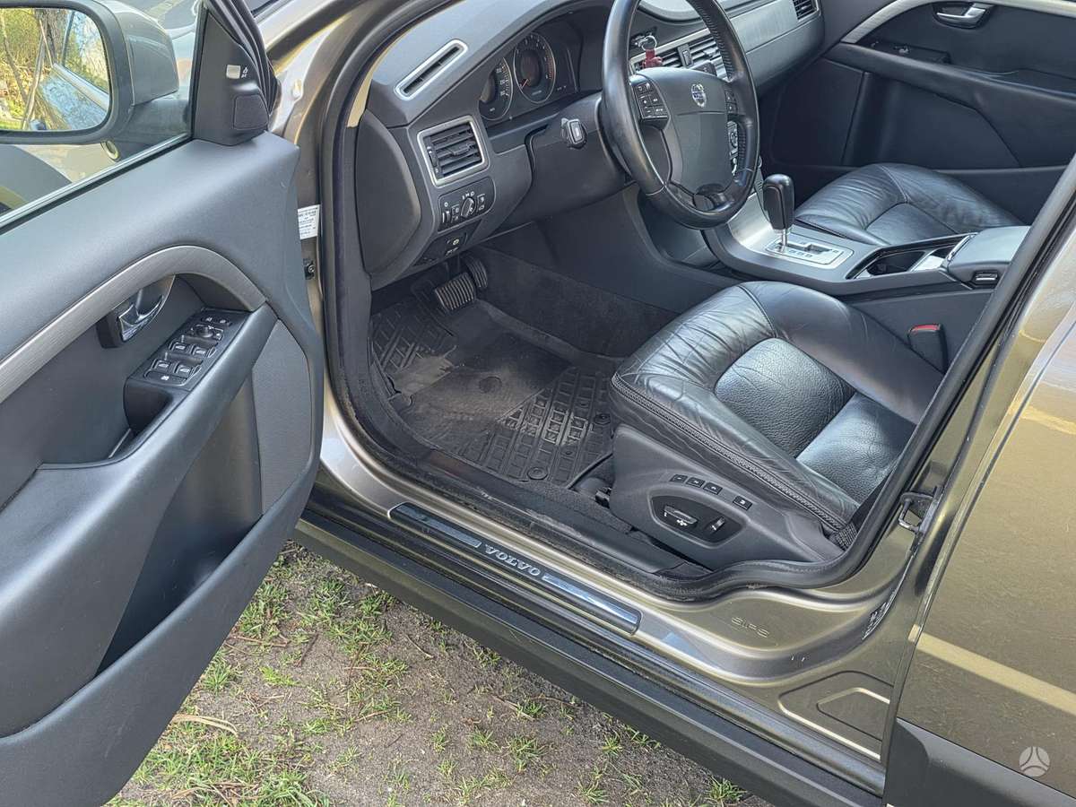 Volvo XC70, 2.4 l., Универсал