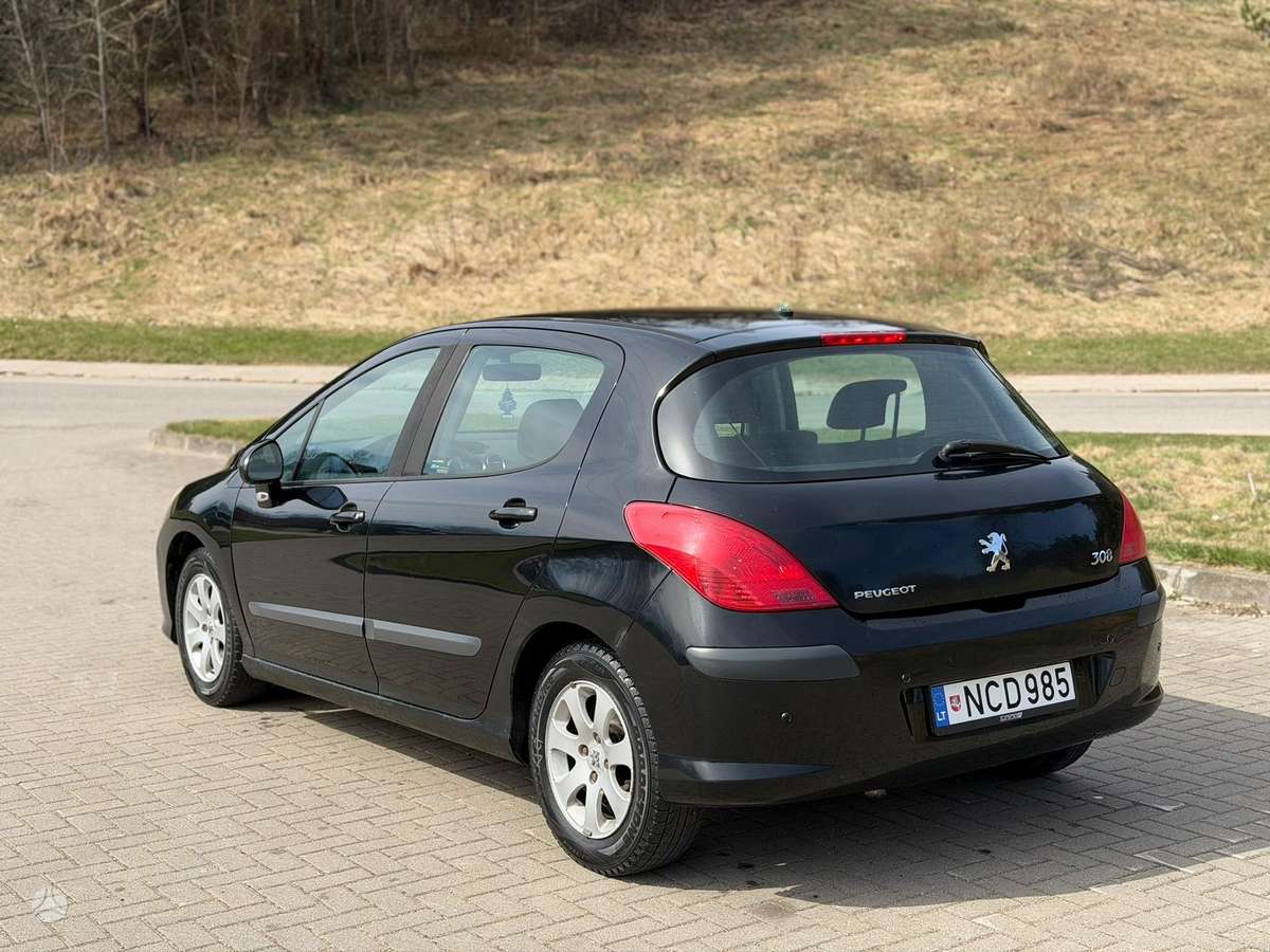 Peugeot 308, hečbekas