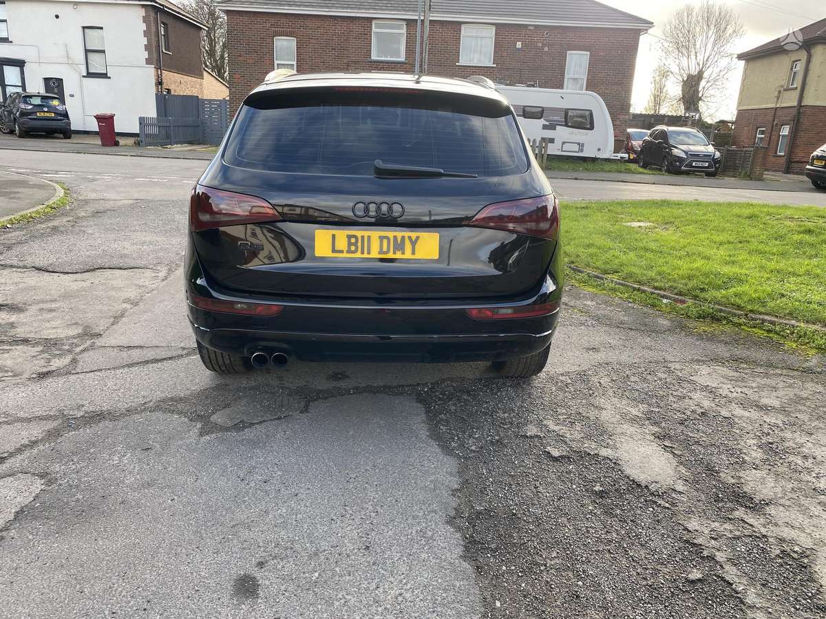 Audi Q5, 2.0 l., Внедорожник / Кроссовер