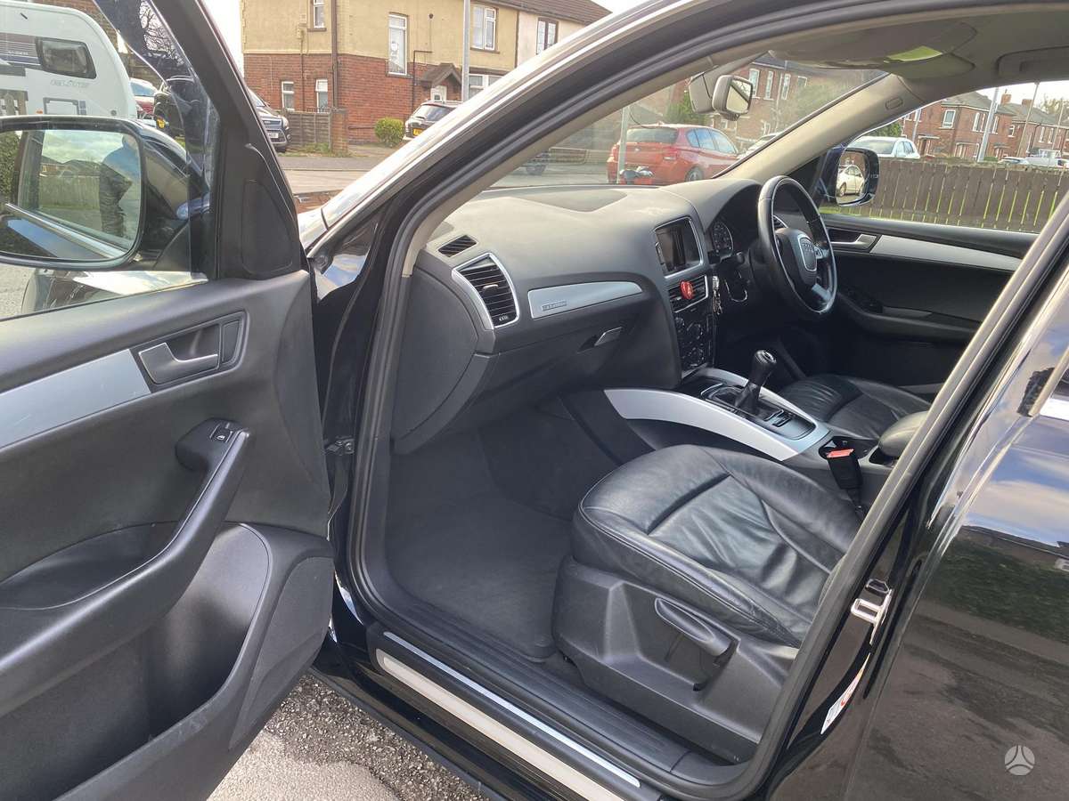 Audi Q5, 2.0 l., Внедорожник / Кроссовер