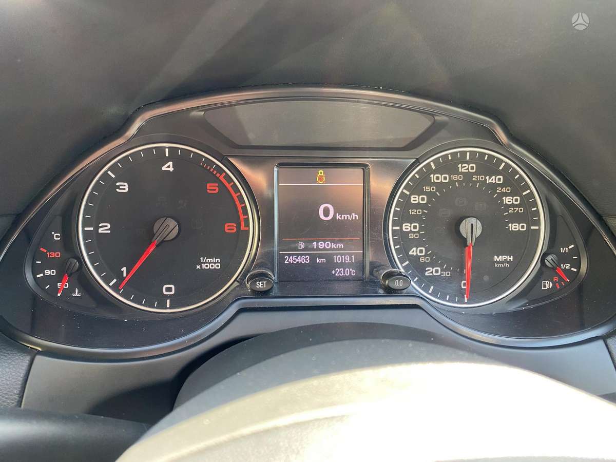 Audi Q5, 2.0 l., Внедорожник / Кроссовер