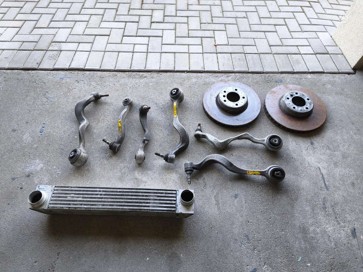 BMW 5 serija Viskas po 8 e intercooleris 45 e