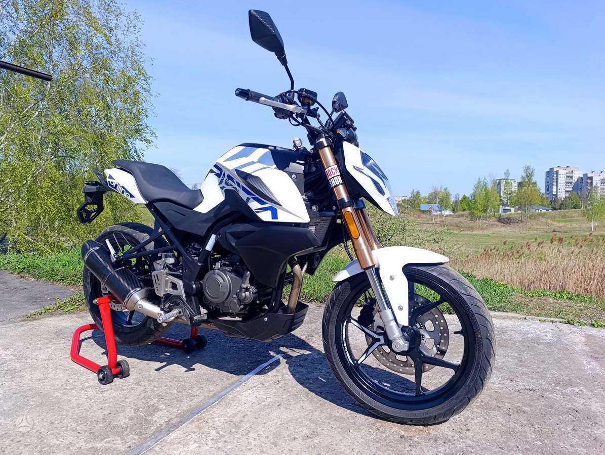Online Pista 125cc, street / classic