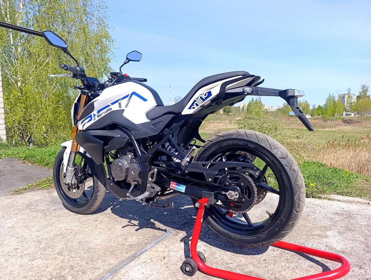 Online Pista 125cc, street / classic