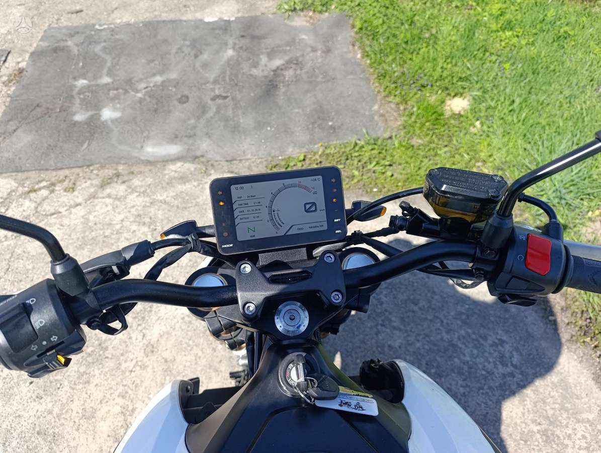 Online Pista 125cc, street / classic
