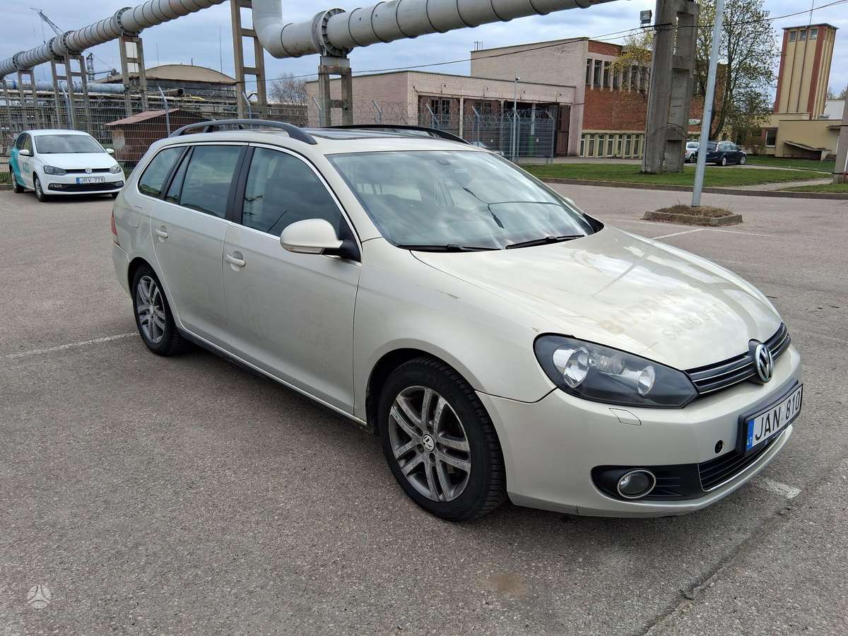 Volkswagen Golf - 3