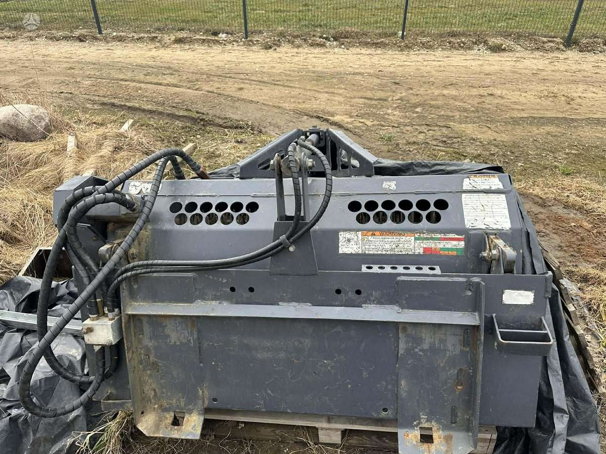 Bobcat 5B, landscaping equipment