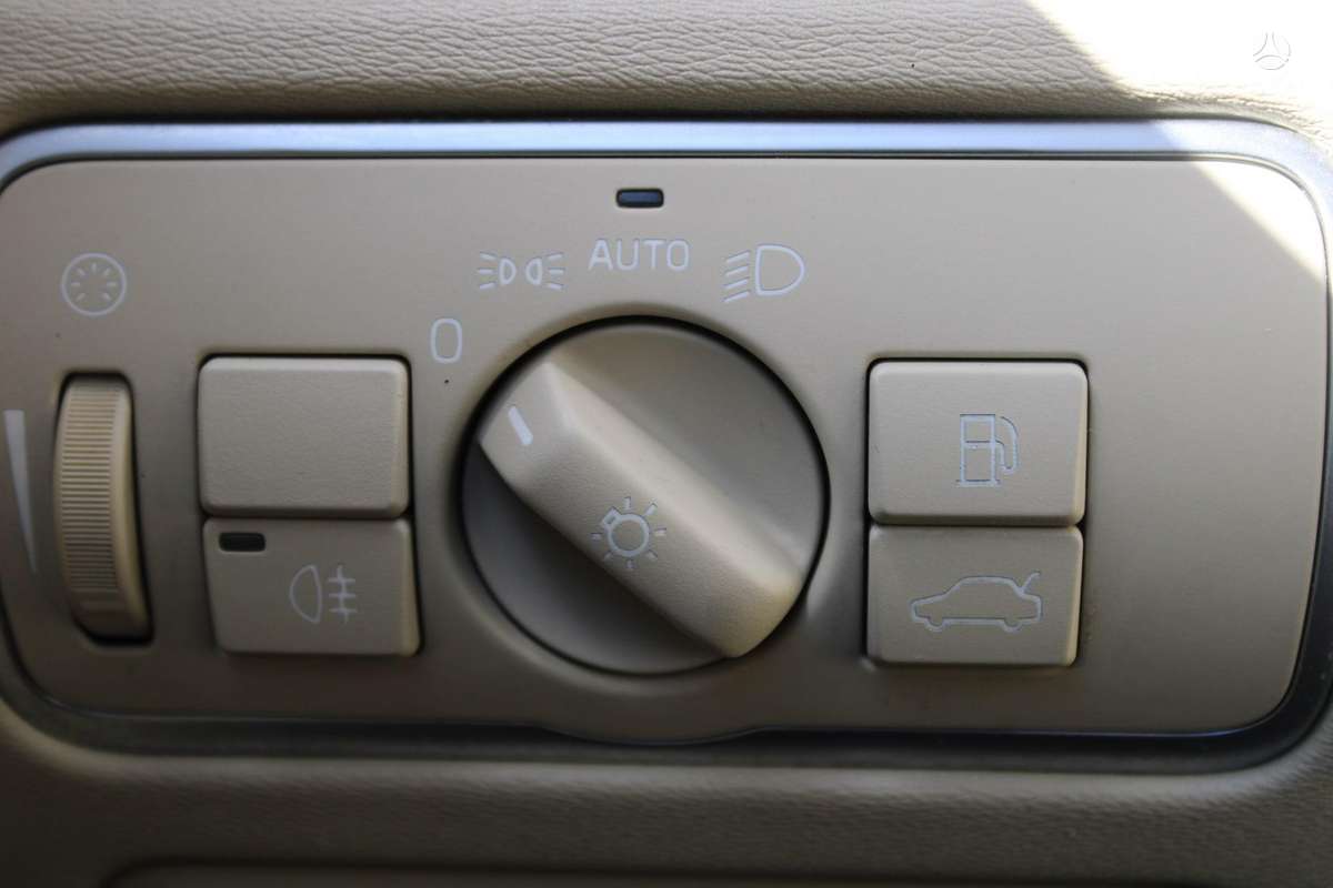 Volvo XC70, 2.4 l., Универсал