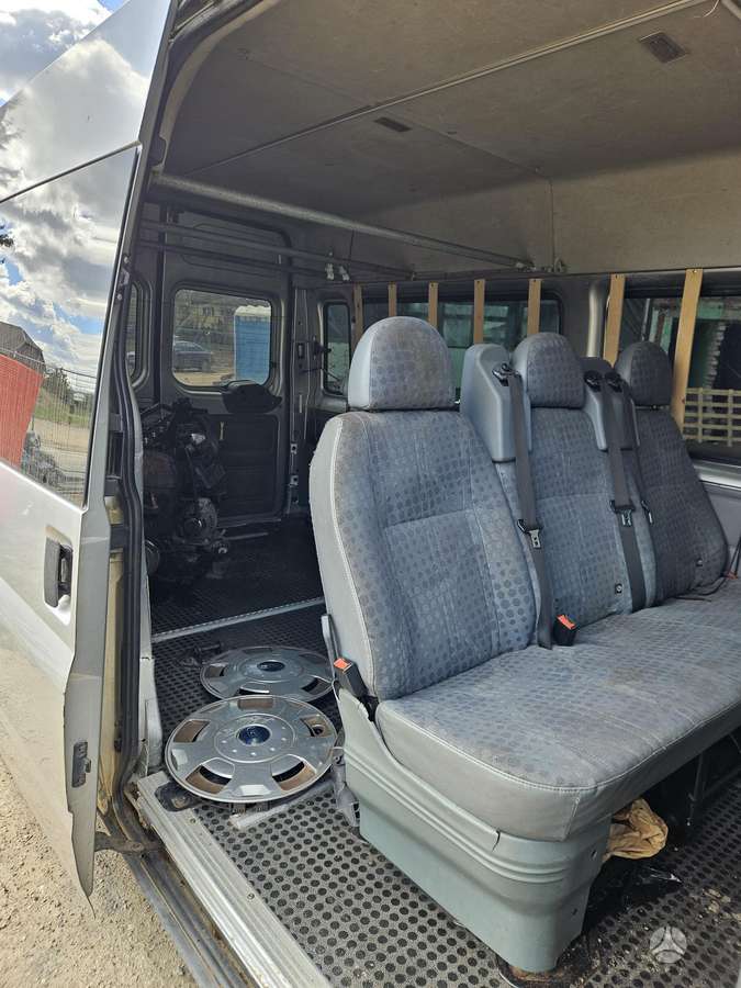 Ford Transit, 2.2 l., Минивэн