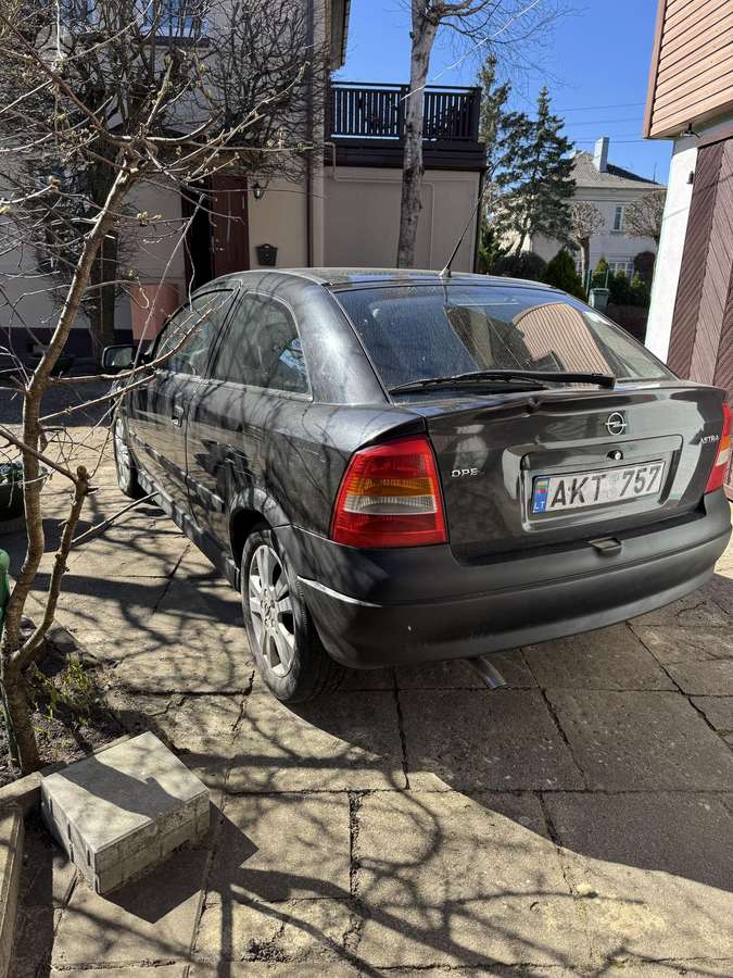 Opel Astra, 2.0 l., hatchback