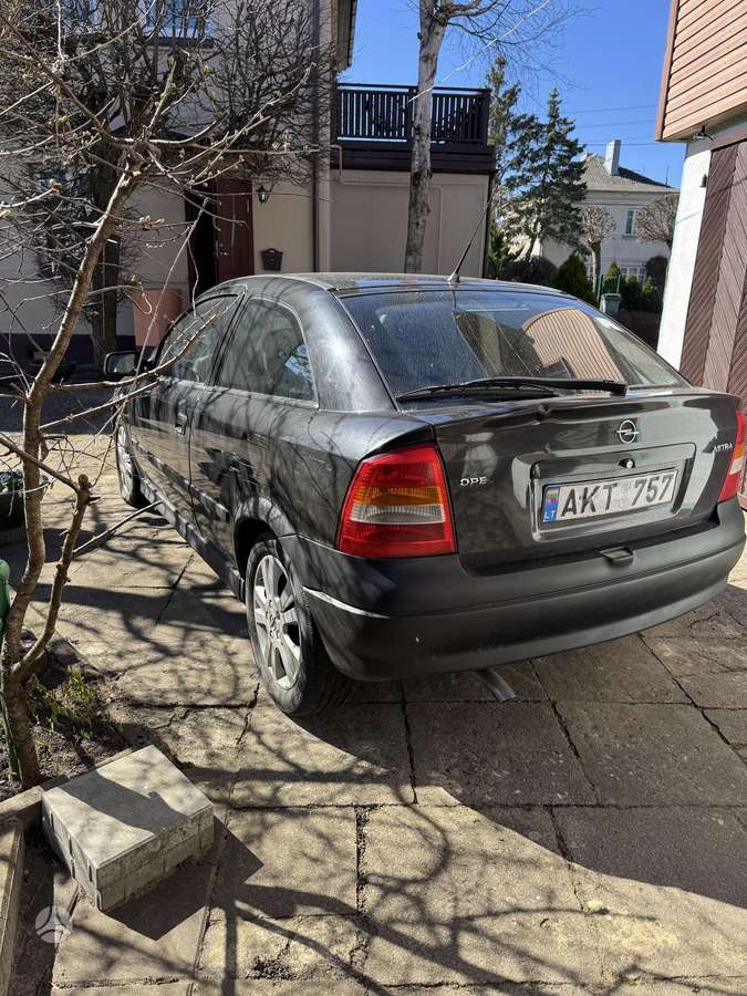 Opel Astra, 2.0 l., Хэтчбек